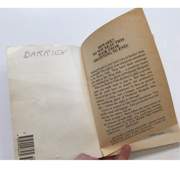 Give Yourself Goosebumps Paperback Book #3 Trapped in Bat Wing Hall - Picture 3 of 4